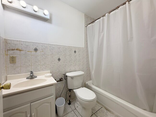 Photo - 122 Logan Ave Unit 1