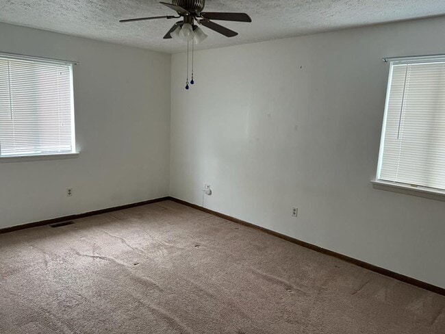Building Photo - 729 Brunot St Unit 729 apt#B