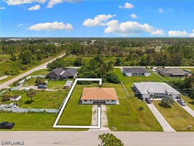 Photo - 909 Jaguar Blvd