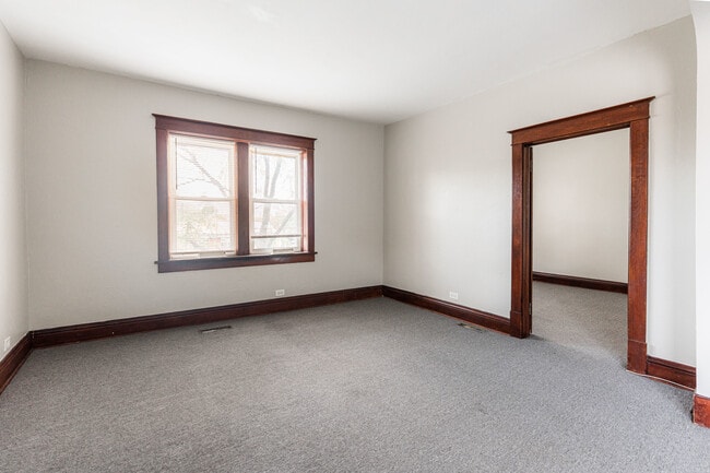Photo - 114 W Park Ave
