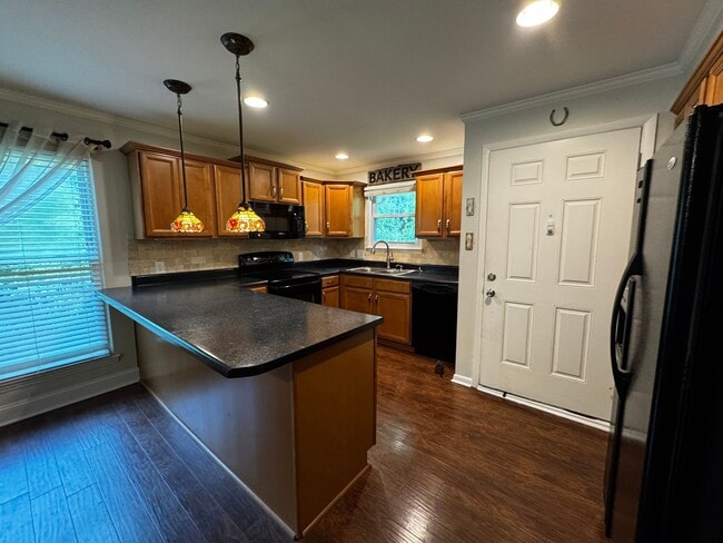 Photo - 132 Turnwood Ln