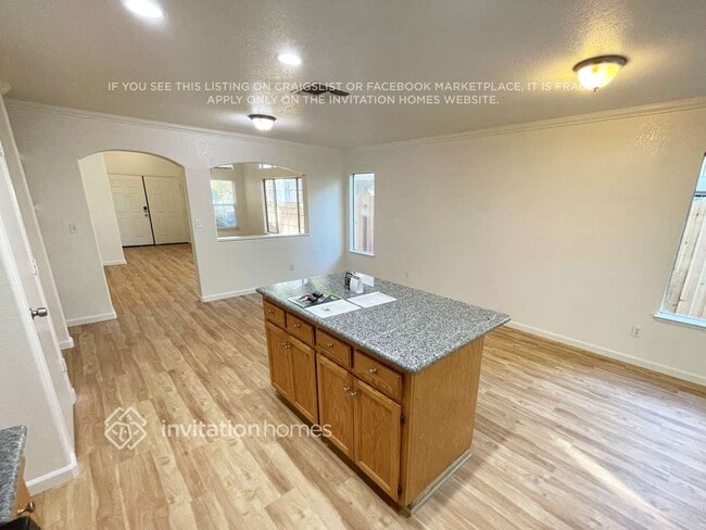 Photo - 456 Victory Ave