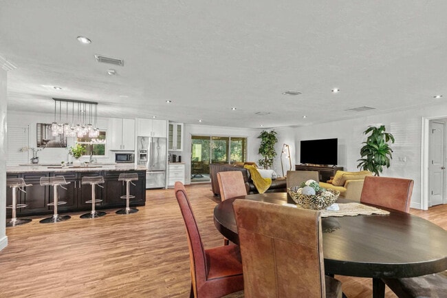 Photo - 2821 NW 4th Ln Unit ID1359118P