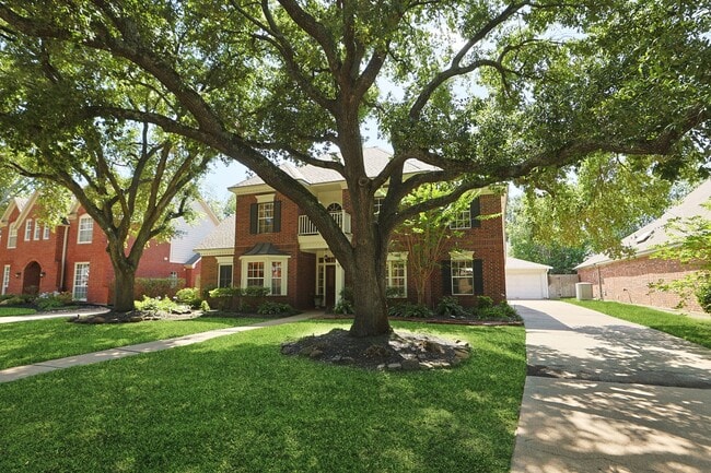 Building Photo - 7435 River Garden Dr
