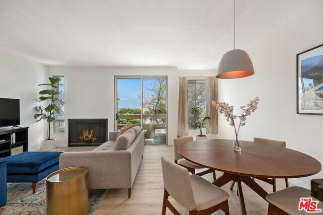 Photo - 8960 Cynthia St Unit 208