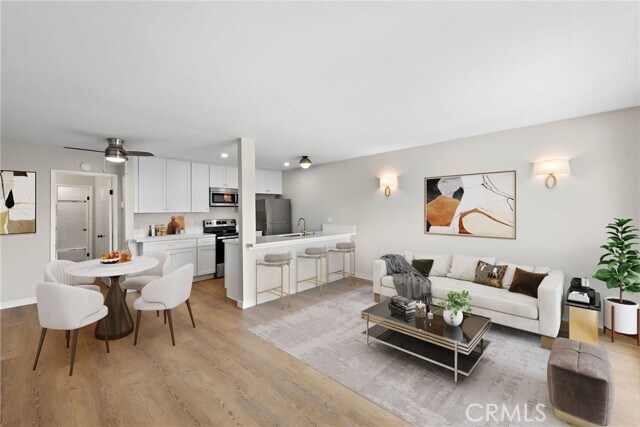 Building Photo - 6679 Linda Vista Rd Unit 10