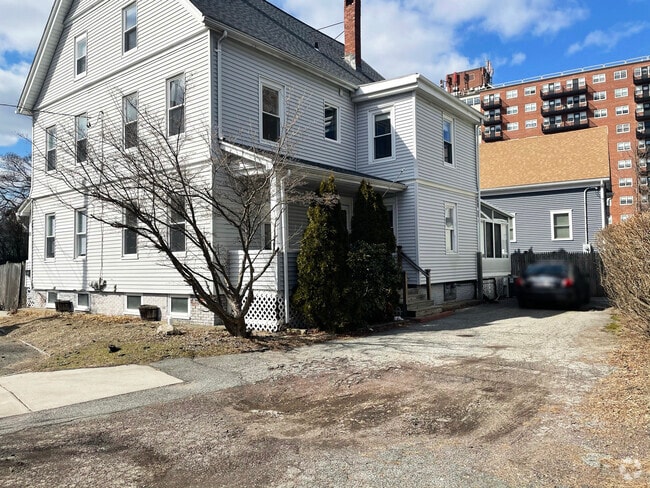 Building Photo - 27 Webster Pl Rental