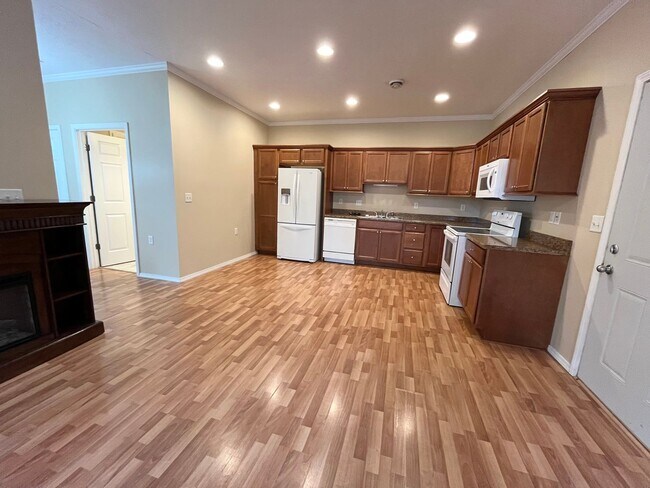 Photo - 2 Bedroom Townhome In Lennox, SD!!