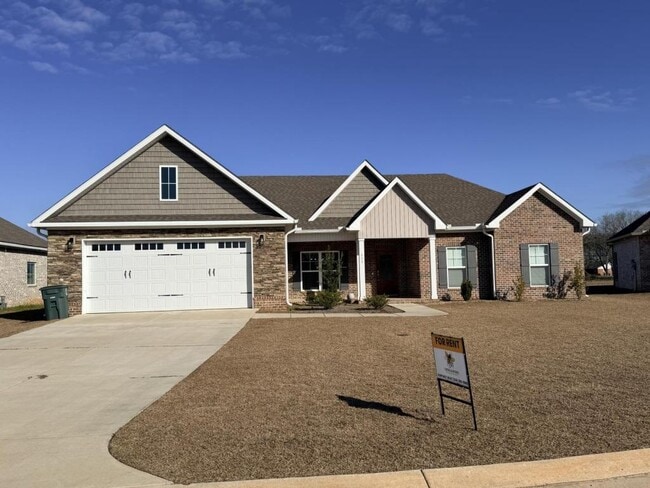 Building Photo - 111 Amelia Cir