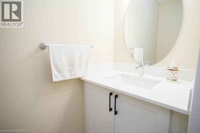 Photo - 21 Diana Ave