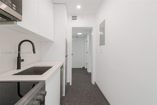 Photo - 9920 Collins Ave Unidad 2