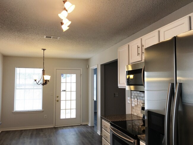 Photo - 902 Lauderhill Ln Casa