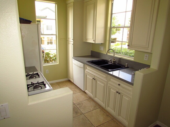 Photo - Downstairs 2 bedroom condo in great location Unit 83