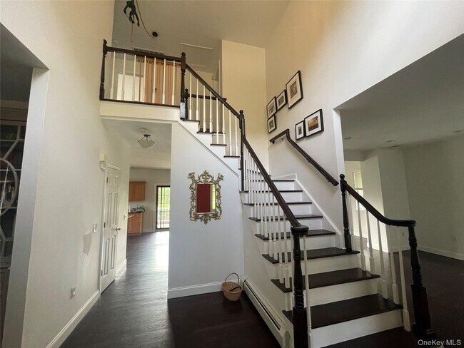 Photo - 14 Ledge Rock Ct