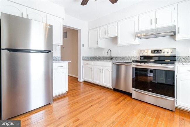 Photo - 6332 Teakwood Ct