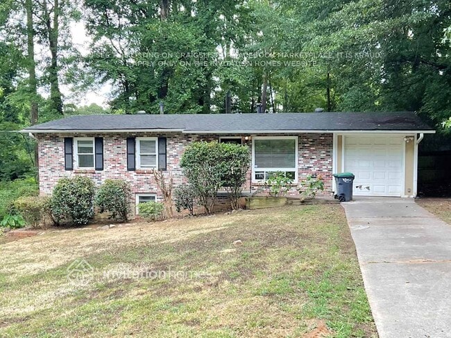 Building Photo - 1627 Wildwood Rd NE