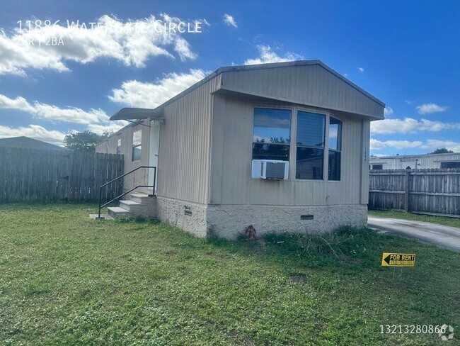 Building Photo - Beautiful 2/1.5 with fenced yard Mobile Ho... Rental