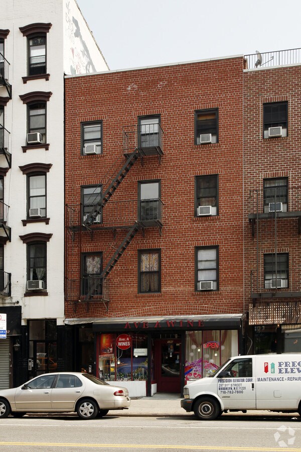 Photo - 196 Avenue A