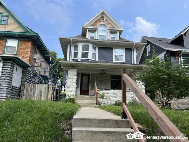 Building Photo - 4217 Campbell St Rental