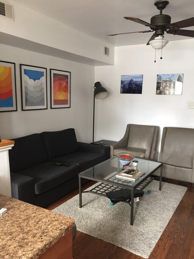 1838 Green St Unit 3
