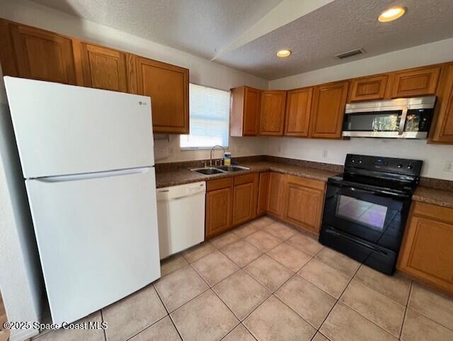 Photo - 4570 Fay Blvd