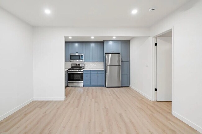 AVAILABLE AUGUST - BRAND NEW 1 BED/1BATH UNIT
