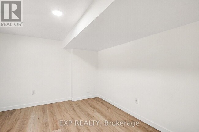 Photo - 82 Howick Ave