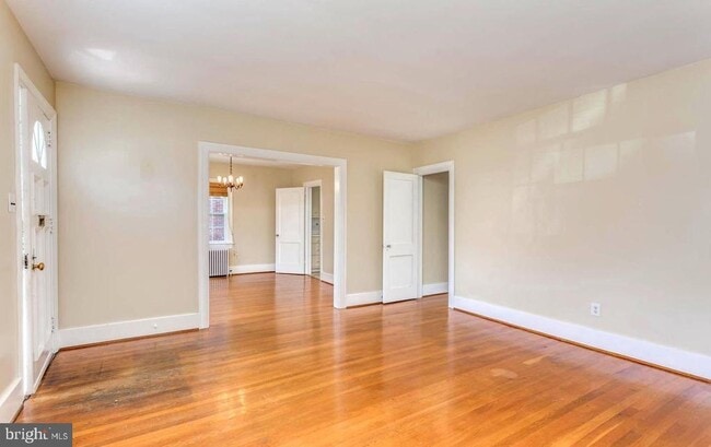 Photo - 107 Morgan St