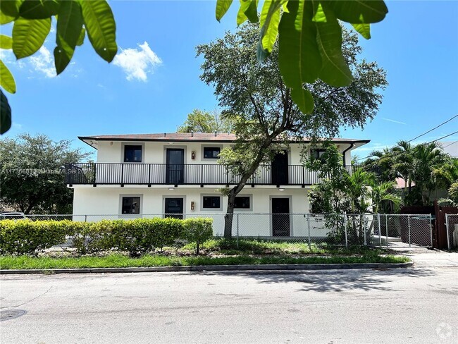 Building Photo - 1278 SW 2nd St Unit 3 Rental