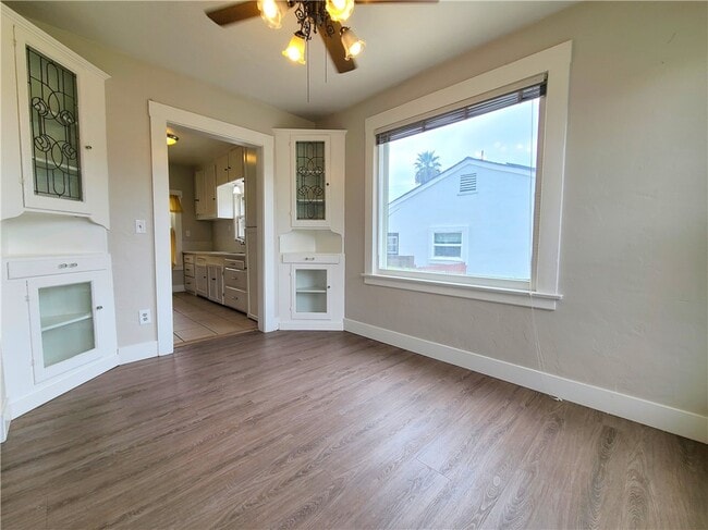 Photo - 11024 Evans St