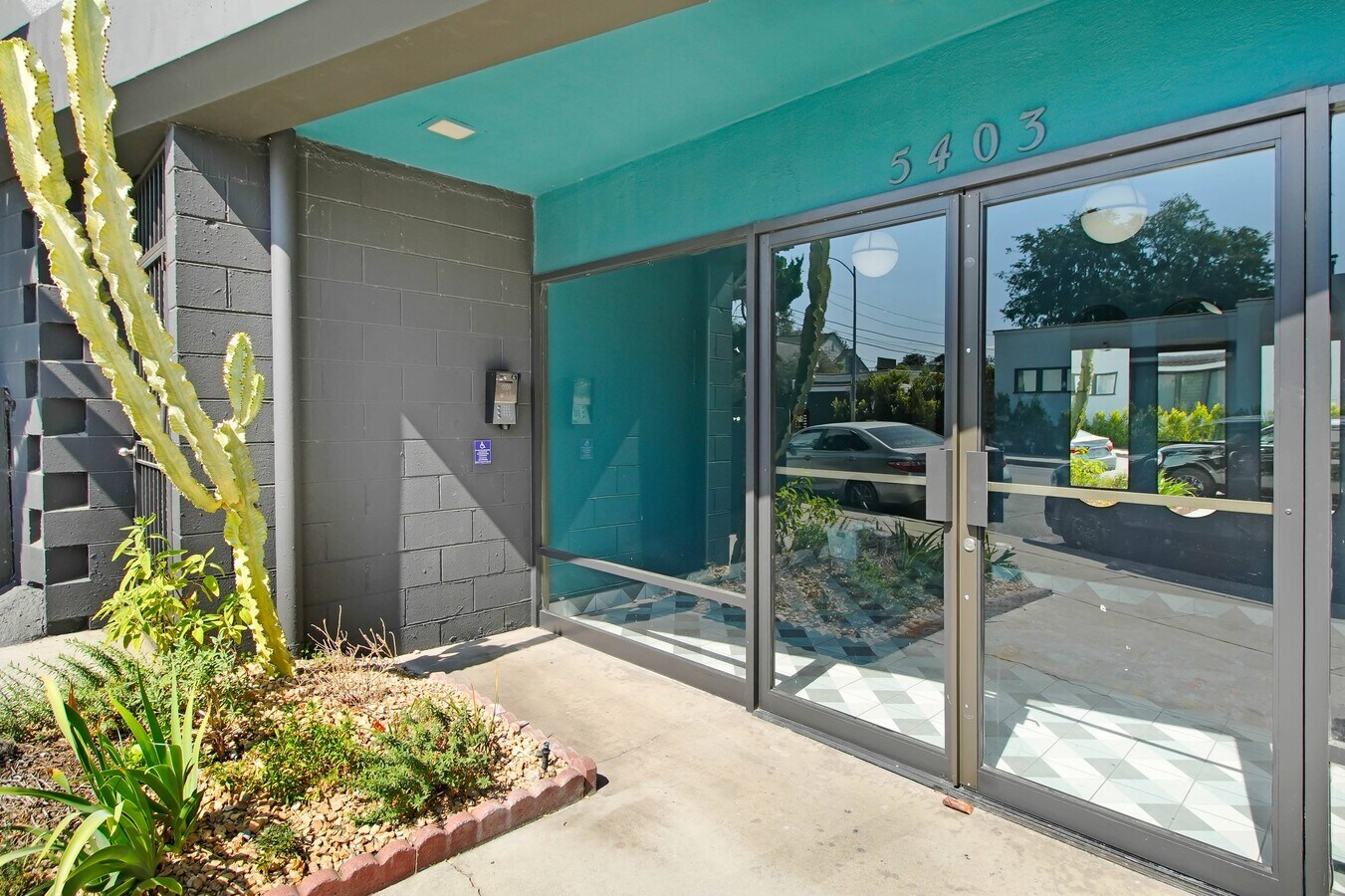 Photo - 5403 West 8th Street