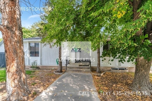 Building Photo - 3076 Westcove Dr