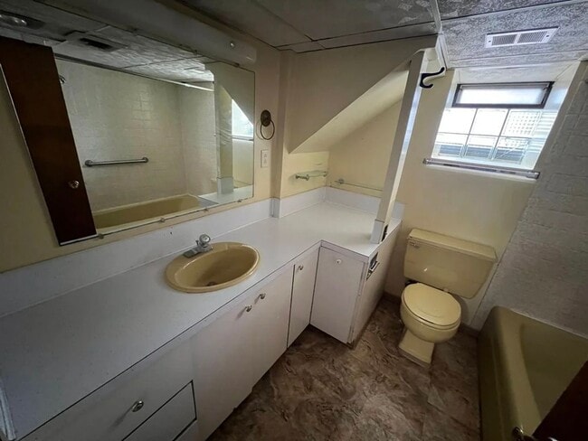 Photo - 406 S 6th Ave Unidad Lower