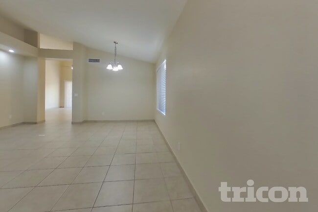 Photo - 15028 W Elko Dr