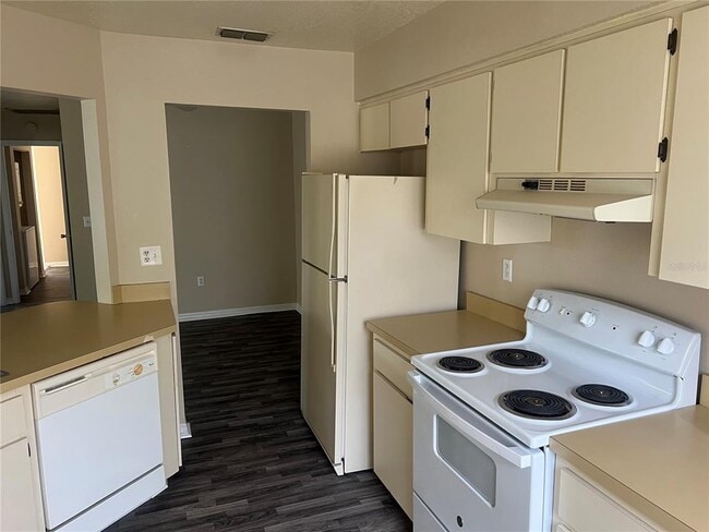 Photo - 7266 Pond Cir