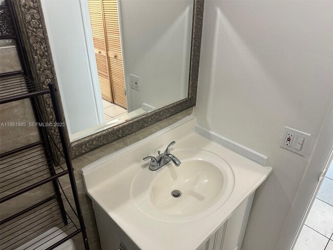 Photo - 1801 NE 140th St Unit 111