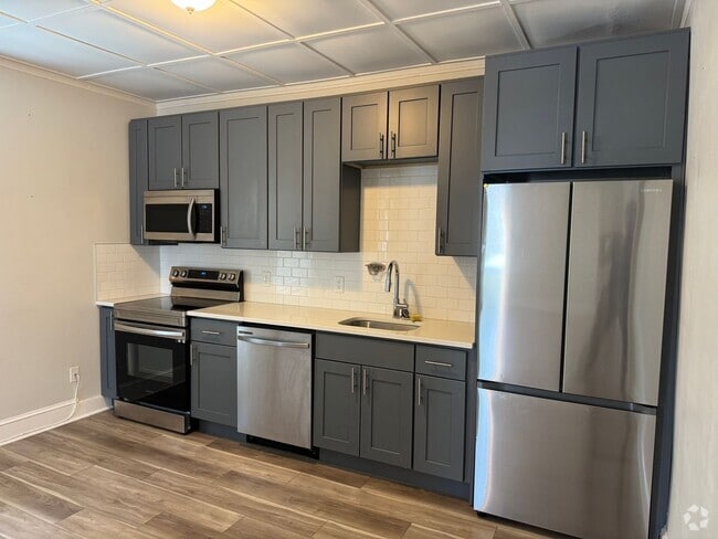 Building Photo - 974 Smith St Unit 3 Rental