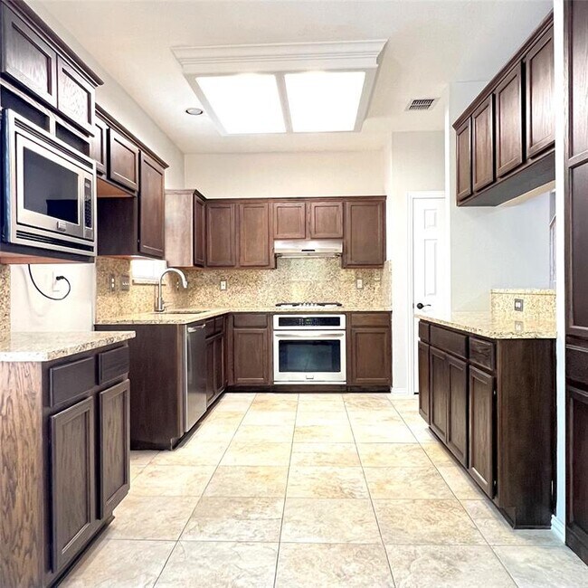 Photo - 4304 Stone Hollow Way