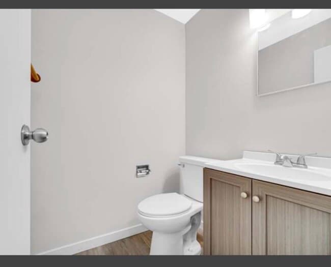 Photo - 1765 Short Ave