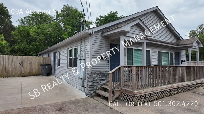 Building Photo - 109 Alcorn St