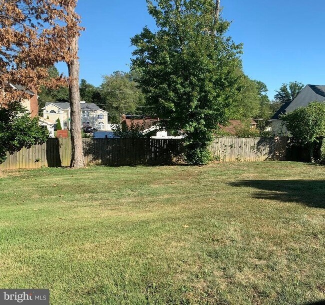 Photo - 5410 Ives Pl
