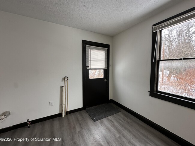 Photo - 214 Mayock St