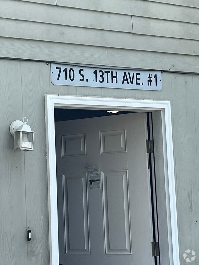 Building Photo - 710 S 13th Ave Unit 1 Rental