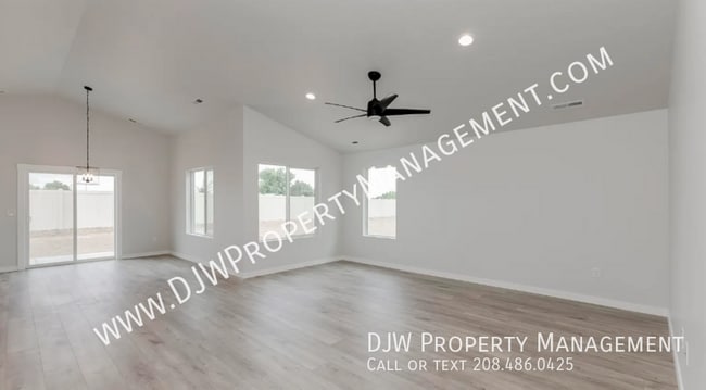 Photo - 2252 N Carly Ave