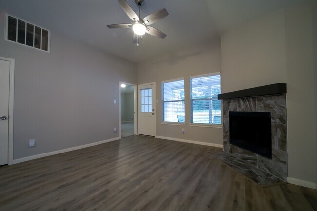 117 Harbour Town Cir