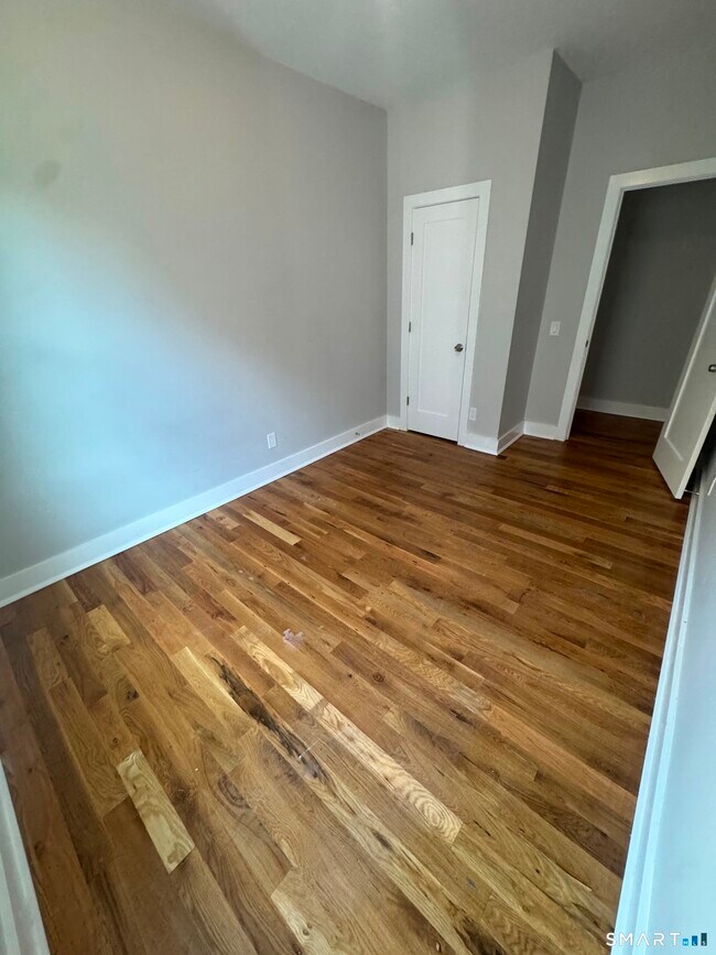 980 Hancock Ave Unidad 2L