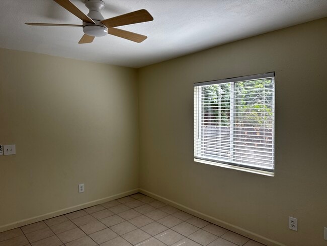 Photo - 5527 Bolivar St