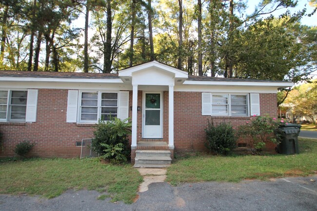 Exclusively offered by MUSE REALTY, LLC - Exclusively offered by MUSE REALTY, LLC House