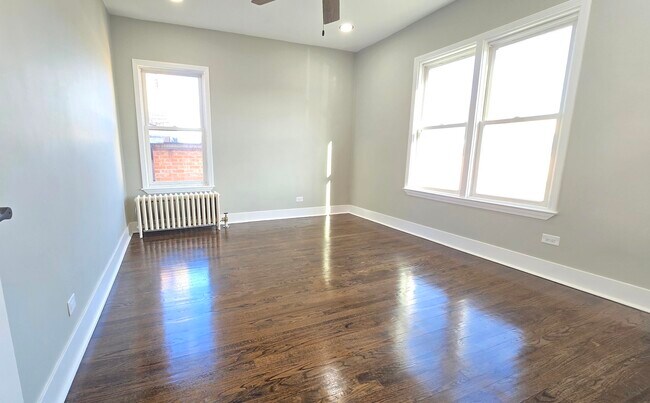 Photo - 3051 N Austin Ave Unit 2R