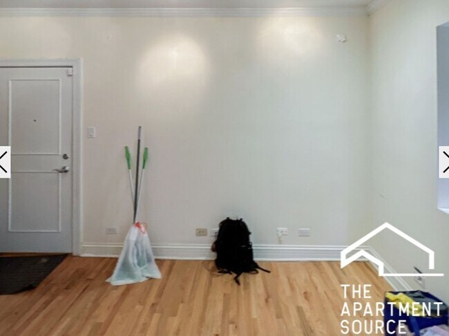 Photo - 622 W Roscoe St Unit 1